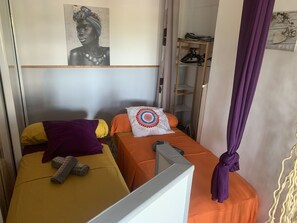 2 soverom, strykejern/-brett, reiseseng for barn og wi-fi (inkludert)