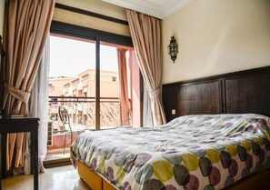 1 soverom, internettilgang og sengetøy