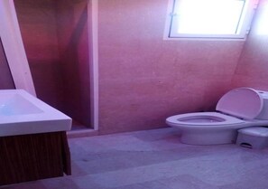 Shower, bidet, towels - Residence Les Jardins de Cabo 5086 (Cabo Negro)