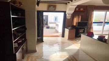 Hall