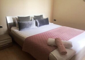2 habitaciones y ropa de cama 