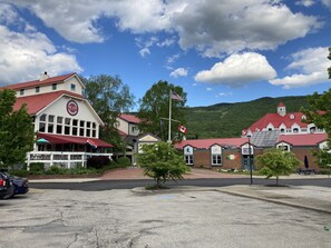 Exterior - Mountain Home with A/C + Spectacular Views Of Loon (Lincoln)