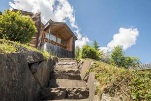 Property grounds - Vacation Home "Haus der Sinne Bregenzerwald" with Mountain View & Balcony (Egg-Kaltenbrunnen)
