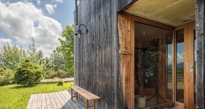 Ferienhaus "Haus der Sinne Bregenzerwald" mit Bergblick & Balkon