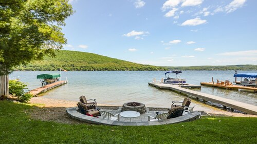 Port Side: "Family Retreat on Keuka Lake"