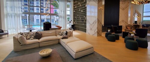 Miami Prime Rental Dadeland Mall