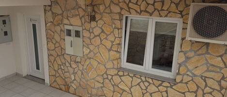 تفاصيل الفندق من الخارج