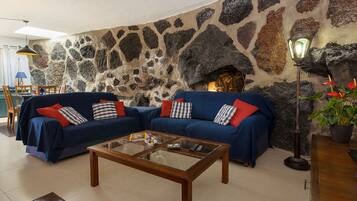 Fernseher, Stereoanlage