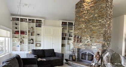 80-acre Mountaintop Villa with Spectacular Views