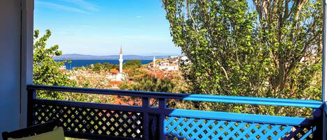 Comfort Room | Balcony view