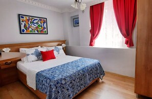 Minibar y ropa de cama 