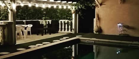 Utomhuspool