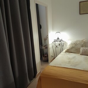 1 bedroom, iron/ironing board, free WiFi, bed sheets