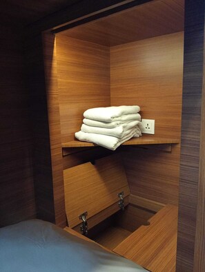 Family Quadruple Room | Safe - Liberta Malioboro South (Yogyakarta)