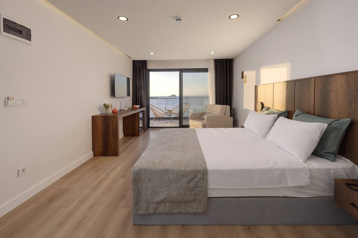 Sábanas de algodón egipcio, ropa de cama de alta calidad y minibar