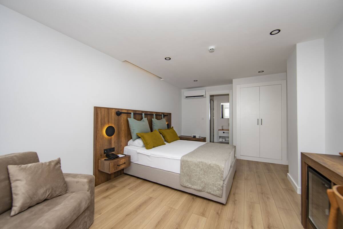 Sábanas de algodón egipcio, ropa de cama de alta calidad y minibar