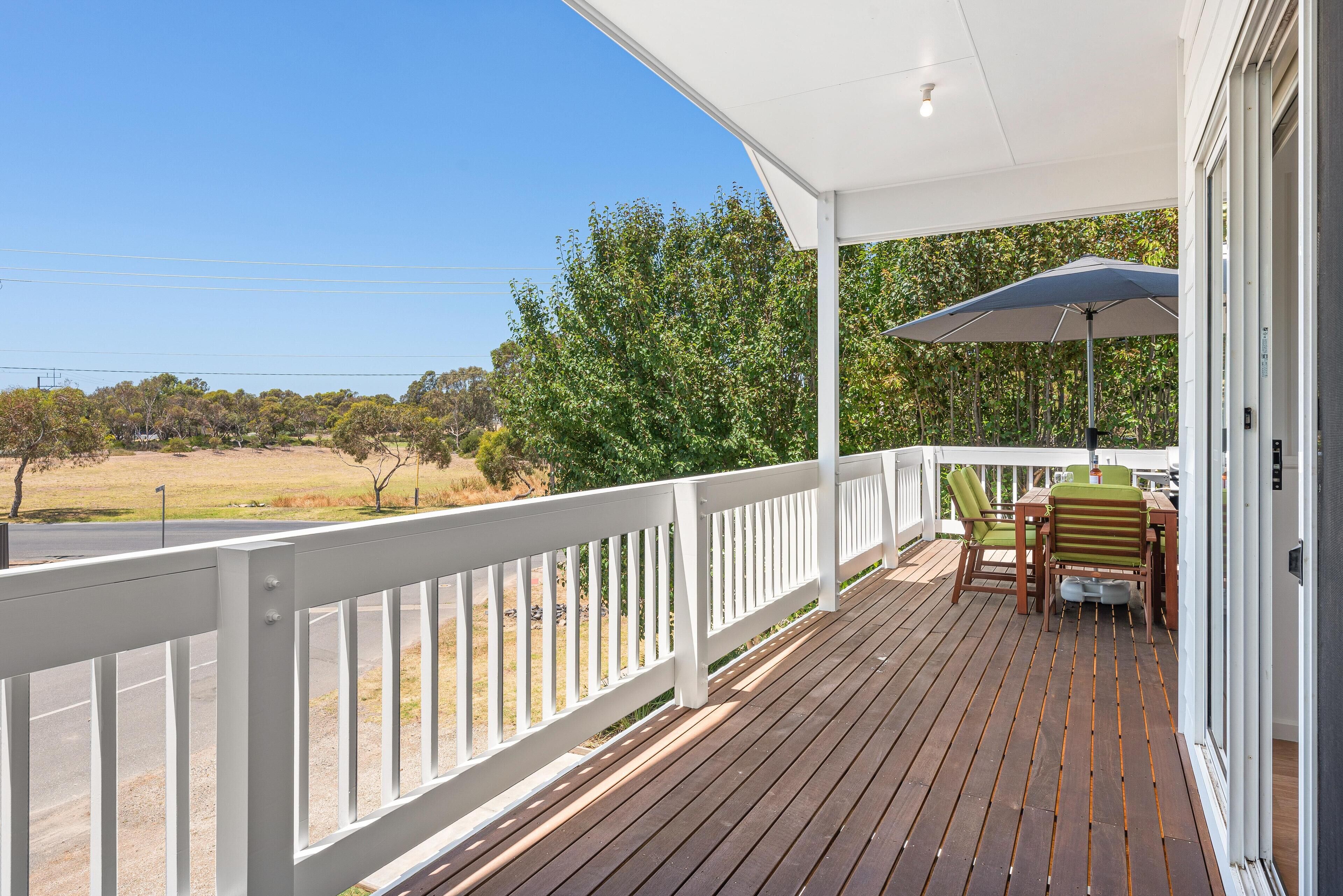 Chloe's Place ~ Aldinga Beach - Airy Family Abode Overlooking a Reserve — image 14