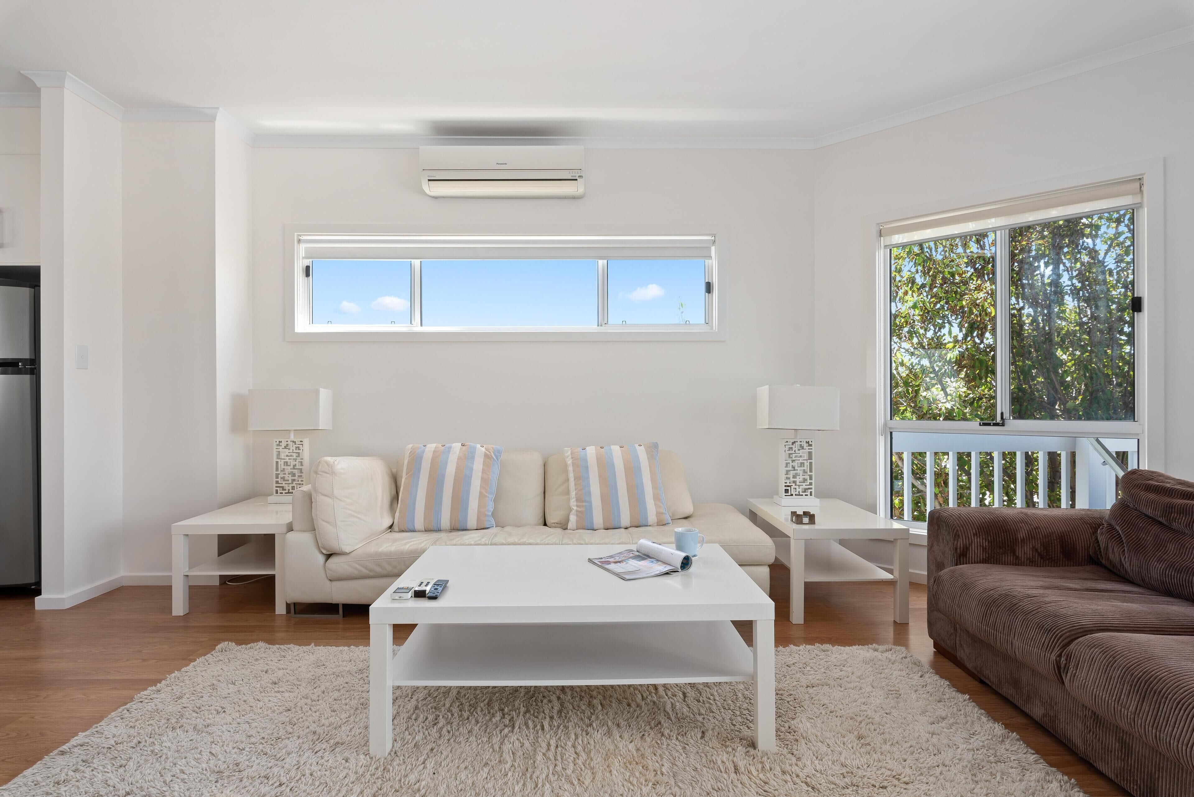 Chloe's Place ~ Aldinga Beach - Airy Family Abode Overlooking a Reserve — image 12