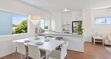 Chloe's Place - Aldinga Beach - C21 SouthCoast Holidays