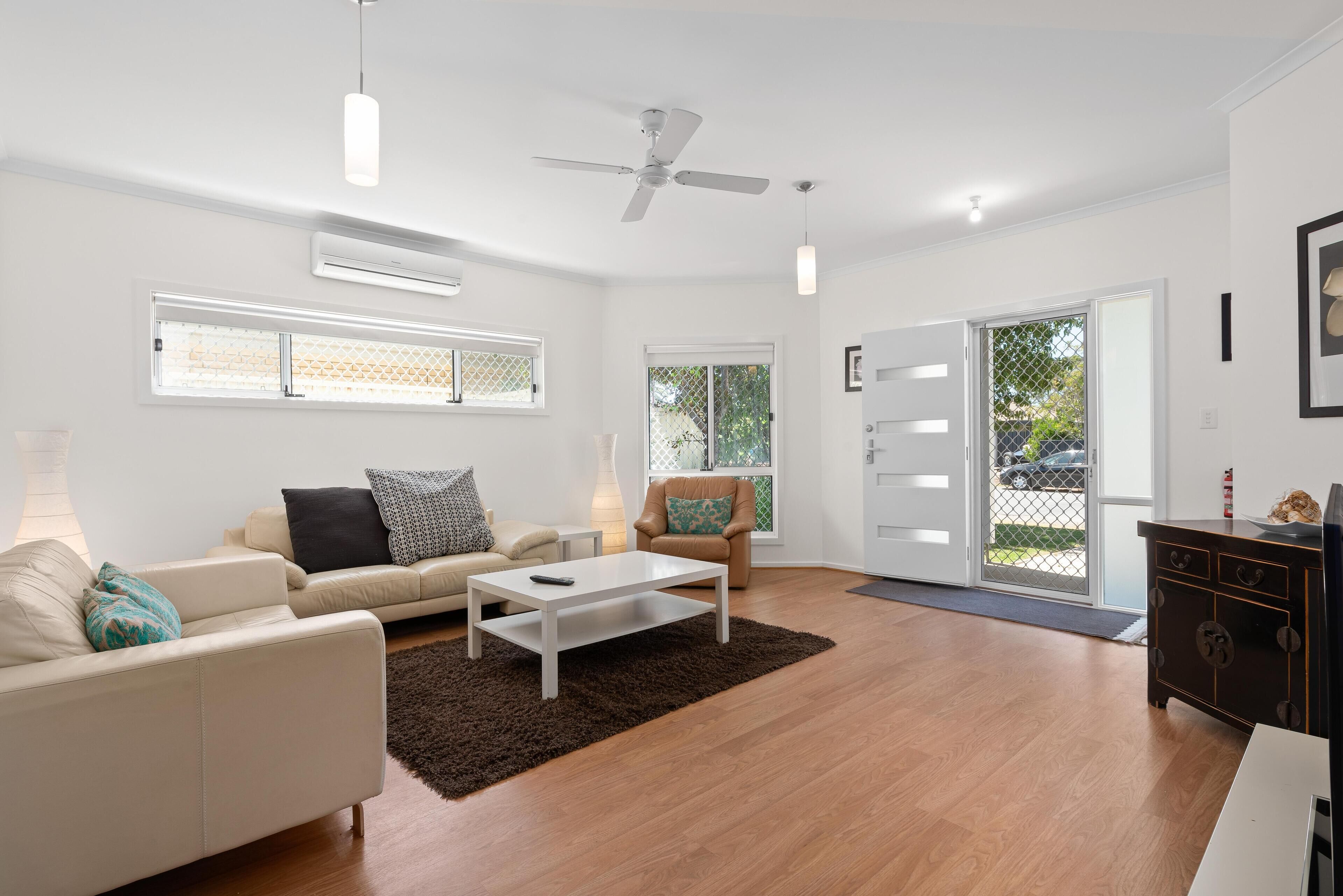Chloe's Place ~ Aldinga Beach - Airy Family Abode Overlooking a Reserve — image 21