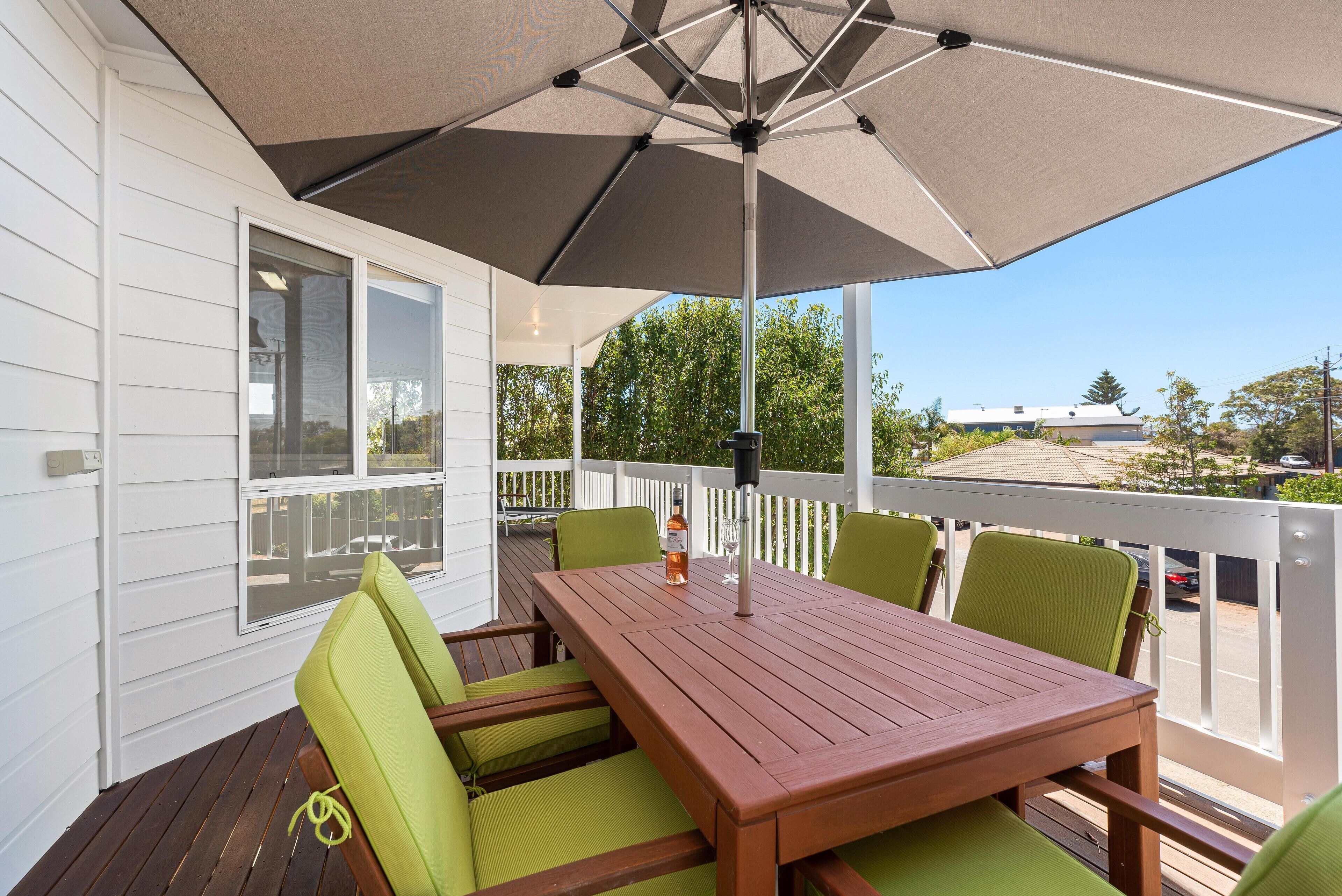 Chloe's Place ~ Aldinga Beach - Airy Family Abode Overlooking a Reserve — image 5