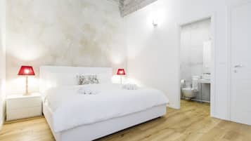 3 bedrooms, desk, iron/ironing board, WiFi