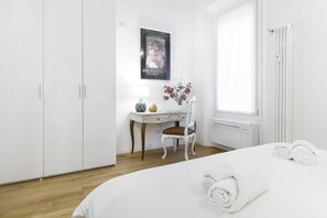 3 bedrooms, desk, iron/ironing board, WiFi - GetTheKey San Vitale Apartment (Bologna)
