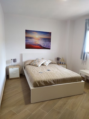 1 camera, ferro/asse da stiro, Wi-Fi gratuito, lenzuola