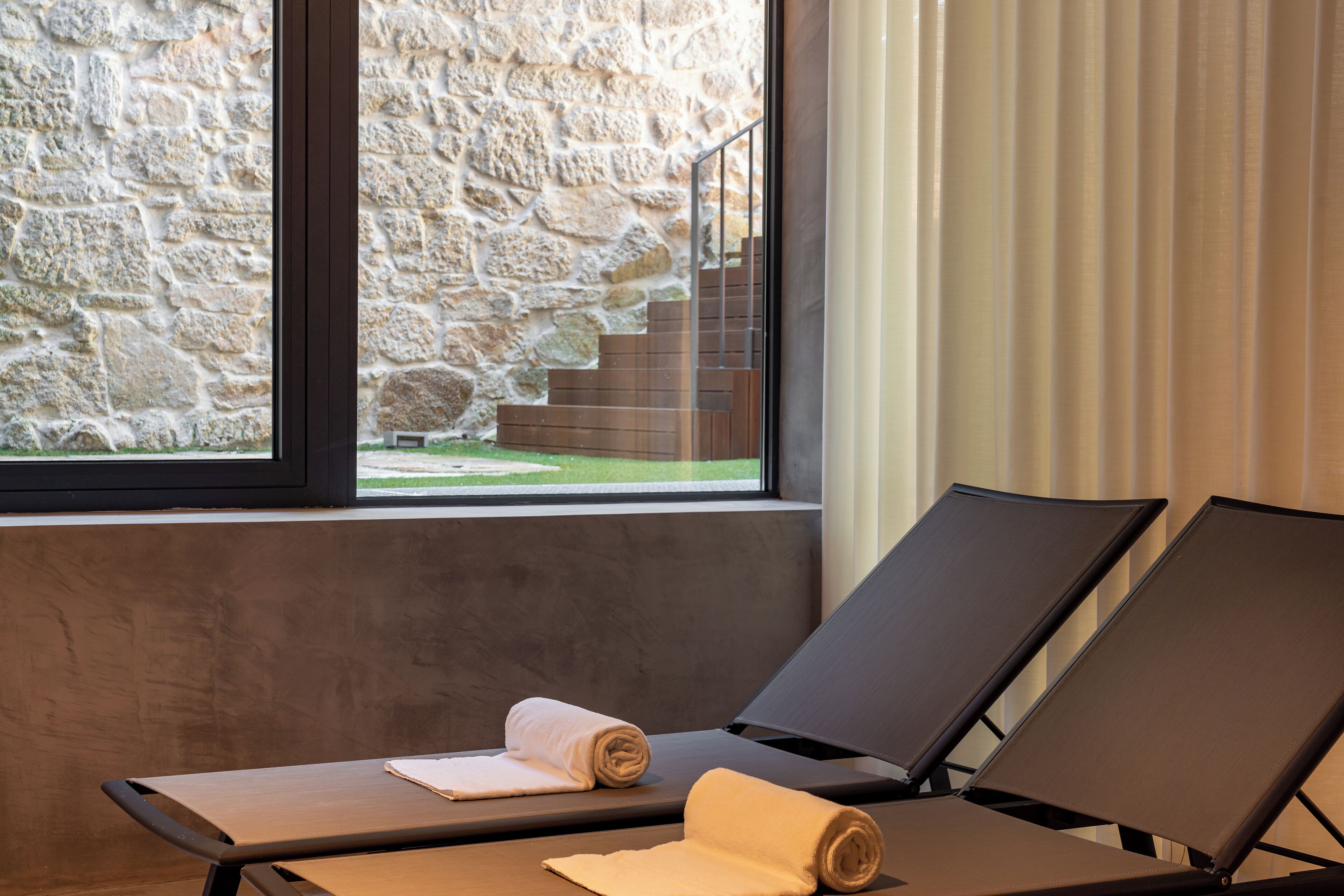 indoor pool, pool loungers