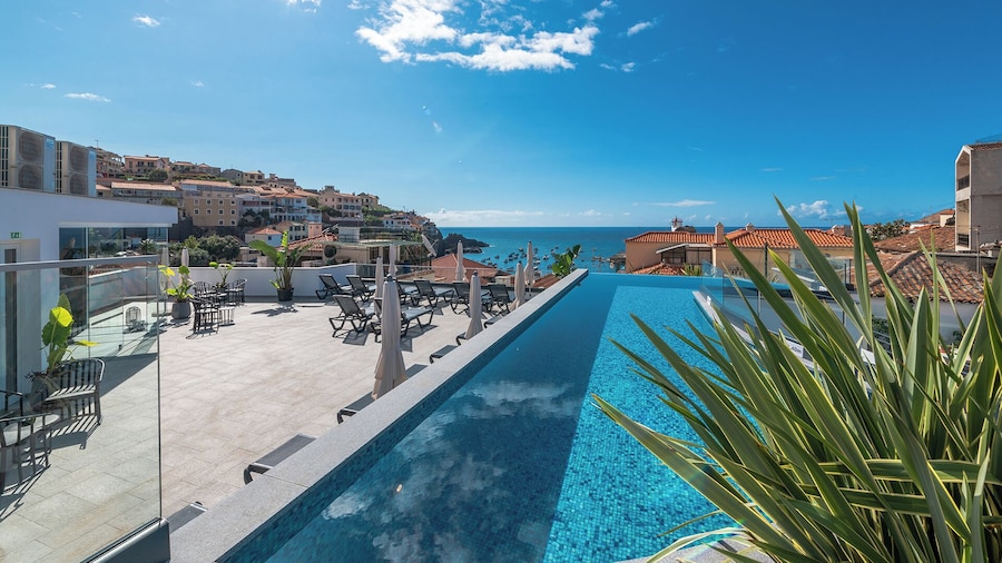 Pestana Fisherman Village