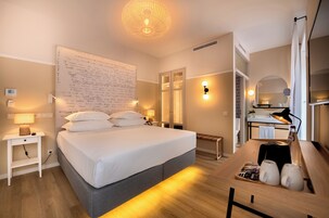 Ropa de cama de alta calidad, colchones viscoelásticos, minibar