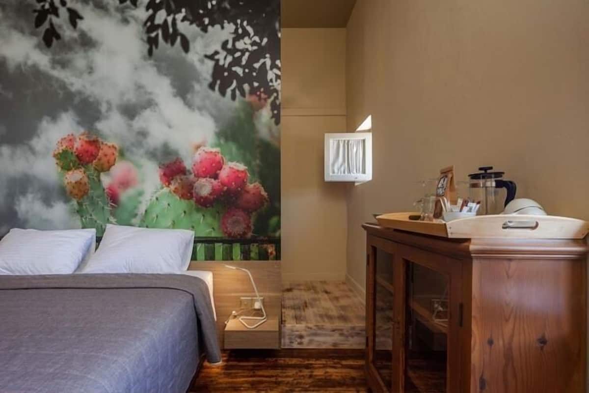 Double Room | Cribs (surcharge), WiFi (free), bed sheets