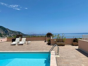 Alberca al aire libre 