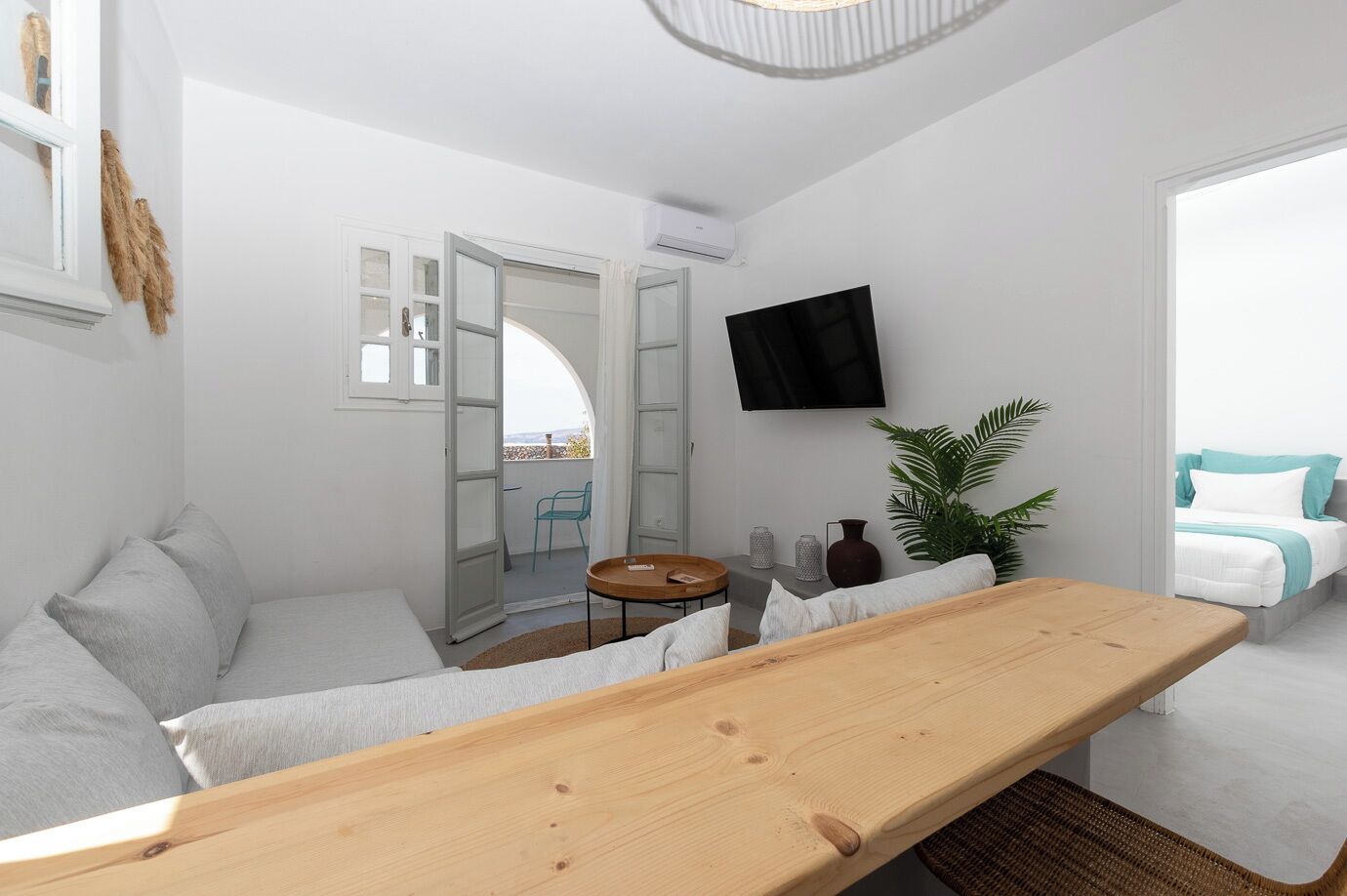 family suite, 2 bedrooms, sea view | 1 bedroom, minibar, individually decorated, individually furnished