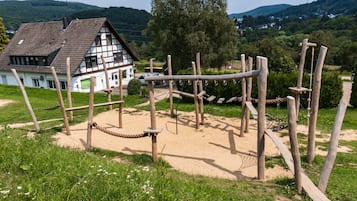 Außen-Kinderspielplatz