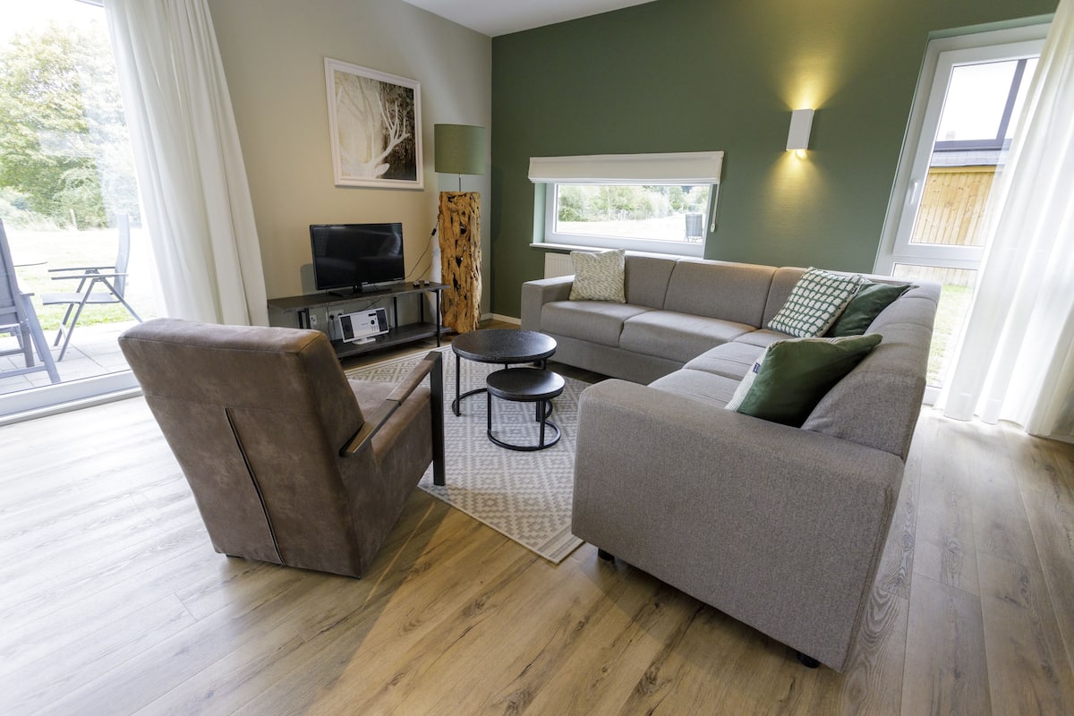 Villa Edersee luxe met sauna | Living area