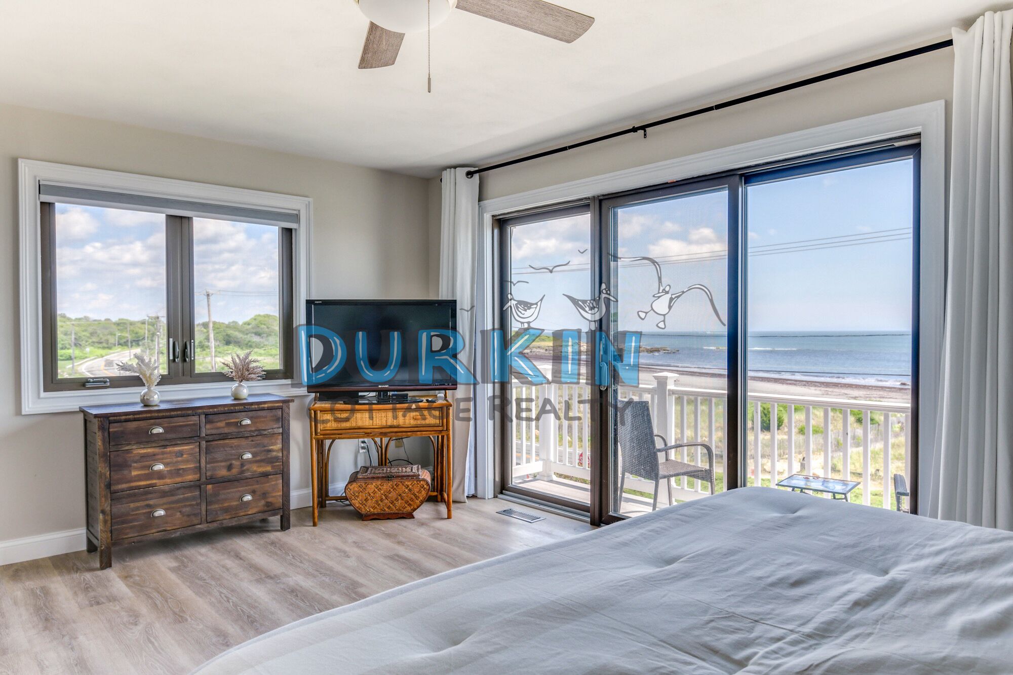 2 bedrooms, iron/ironing board, free WiFi