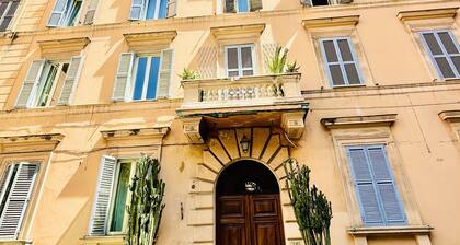Fantastic 3 Bedroom Apartment In Center Of Rome. Beautifully Remodeled!