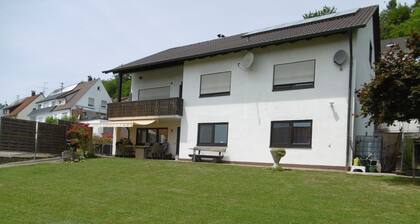 Ferienwohnung Ulm-Elchingen, LEGOLAND, Radfahren, Badeseen, Wanderwege, usw.