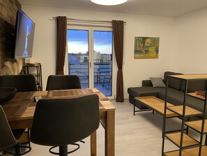 Smart-TV, Videospiele, Bücher, Arbeitsbereiche