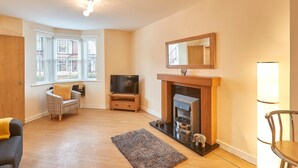 House | Living area - Royal Sands (Scarborough)