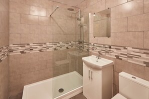 Hus | Badrum | Badkar/dusch och handdukar