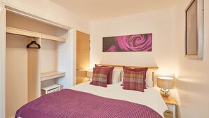 House - Royal Sands (Scarborough)