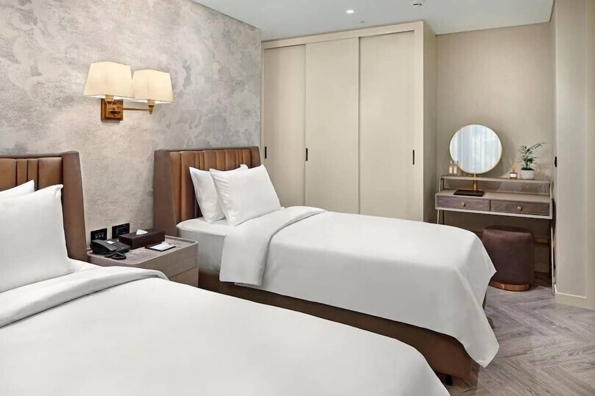 Apartment Room Twin | 2 bedrooms, Egyptian cotton sheets, premium bedding, down duvets