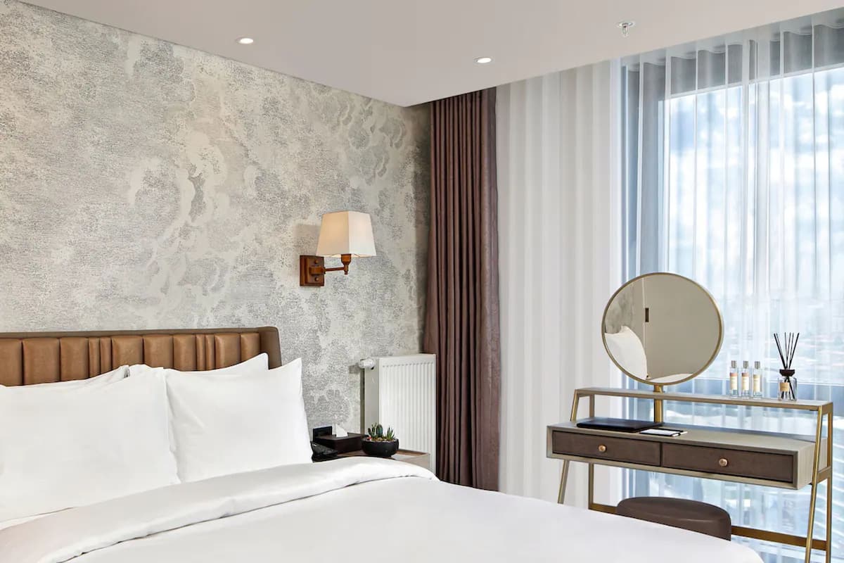 Executive Two Bedroom Suite | Egyptian cotton sheets, premium bedding, down comforters, in-room safe