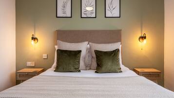 Chambre double, salle de bain attenante