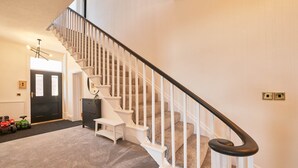 Interior entrance - The Farmhouse (Bridlington)