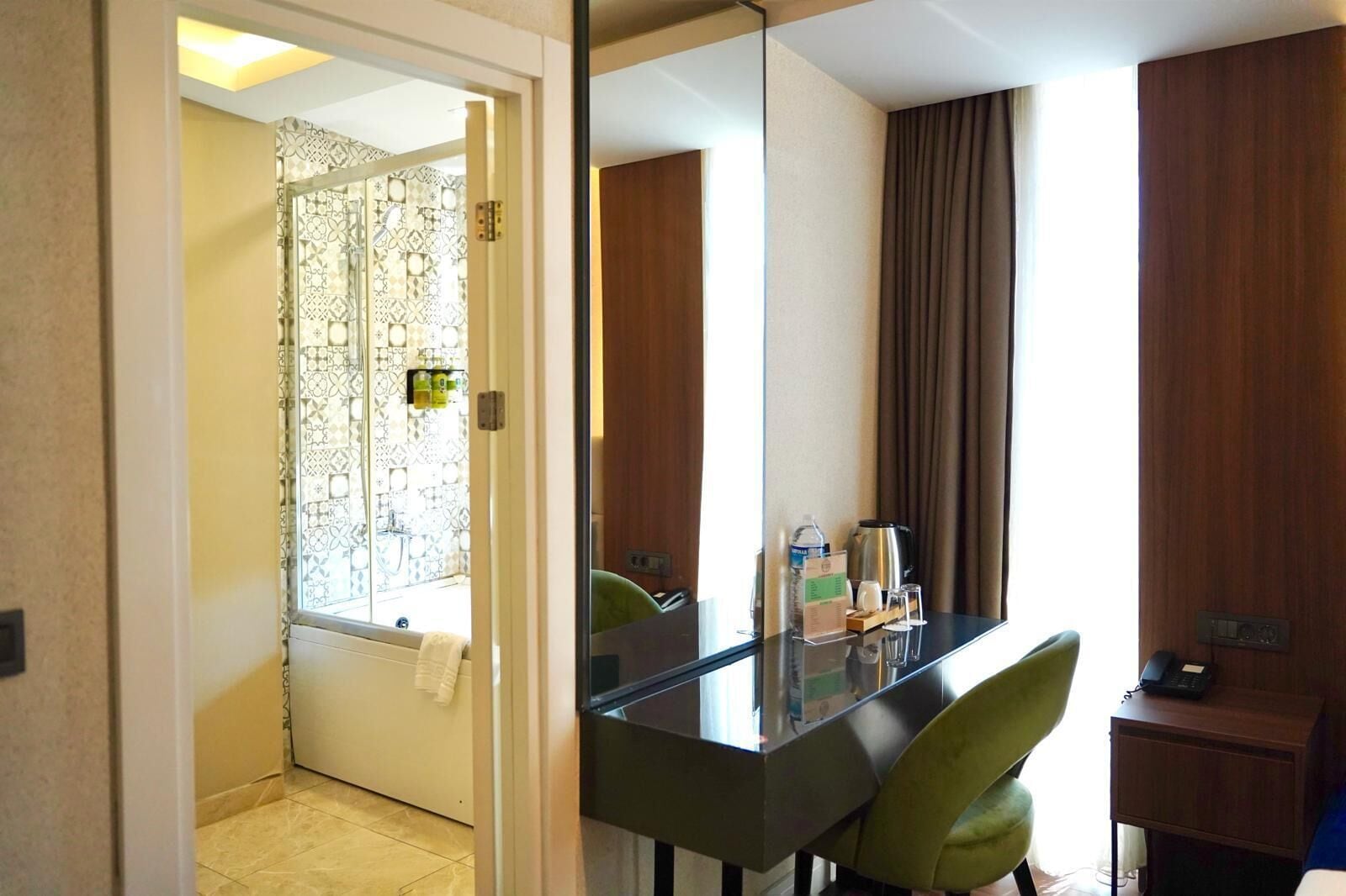 luxury room, 1 bedroom | 1 bedroom, egyptian cotton sheets, premium bedding, minibar