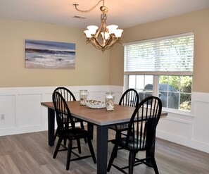 Dining - Well Appointed Four Bedroom Townhome East of Rte 1 and Minutes to Downtown Lewes (Lewes)