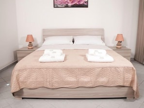 2 bedrooms